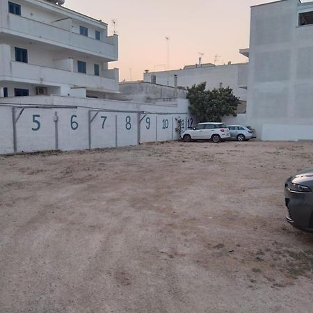 Case Vacanza Via Mozart Porto Cesareo Kültér fotó