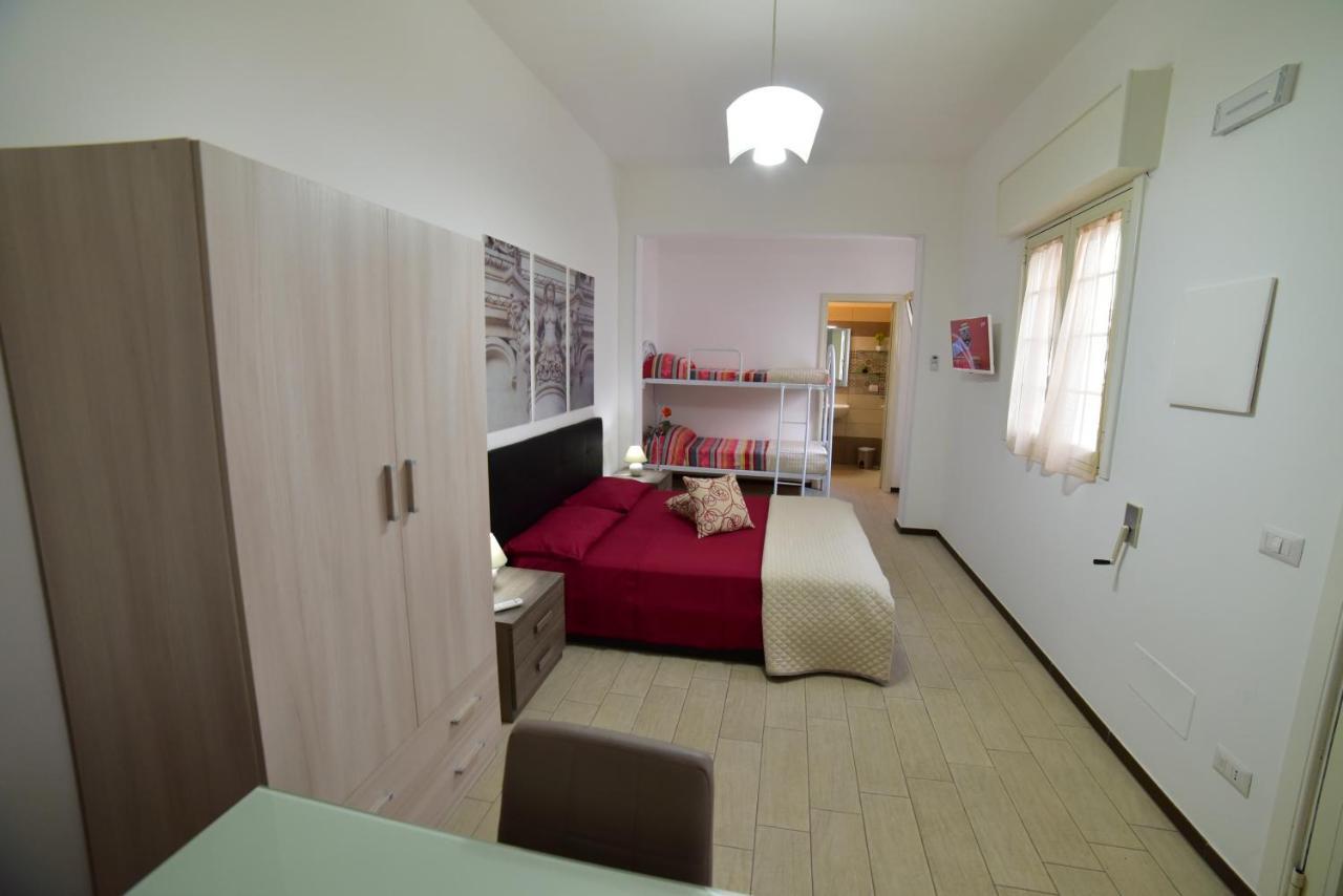 Case Vacanza Via Mozart Porto Cesareo Kültér fotó