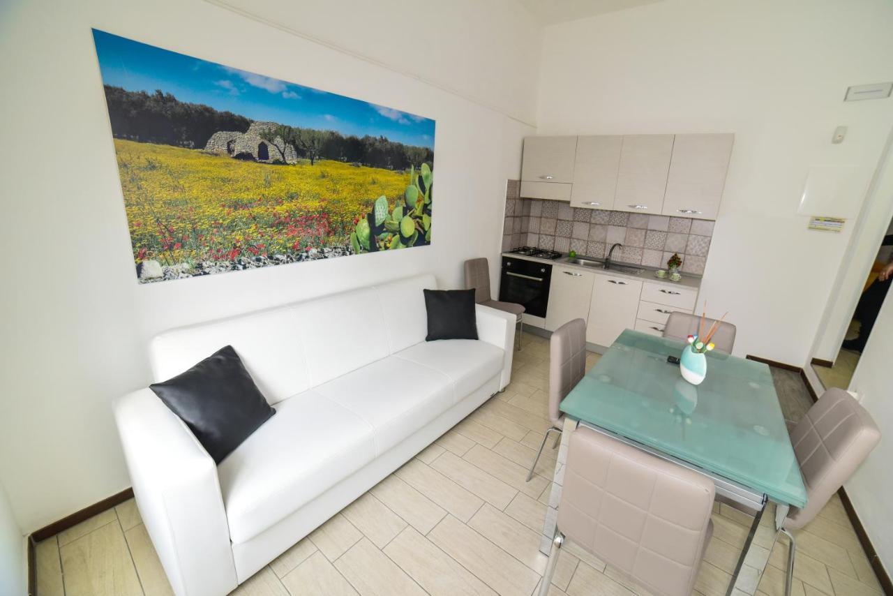 Case Vacanza Via Mozart Porto Cesareo Kültér fotó